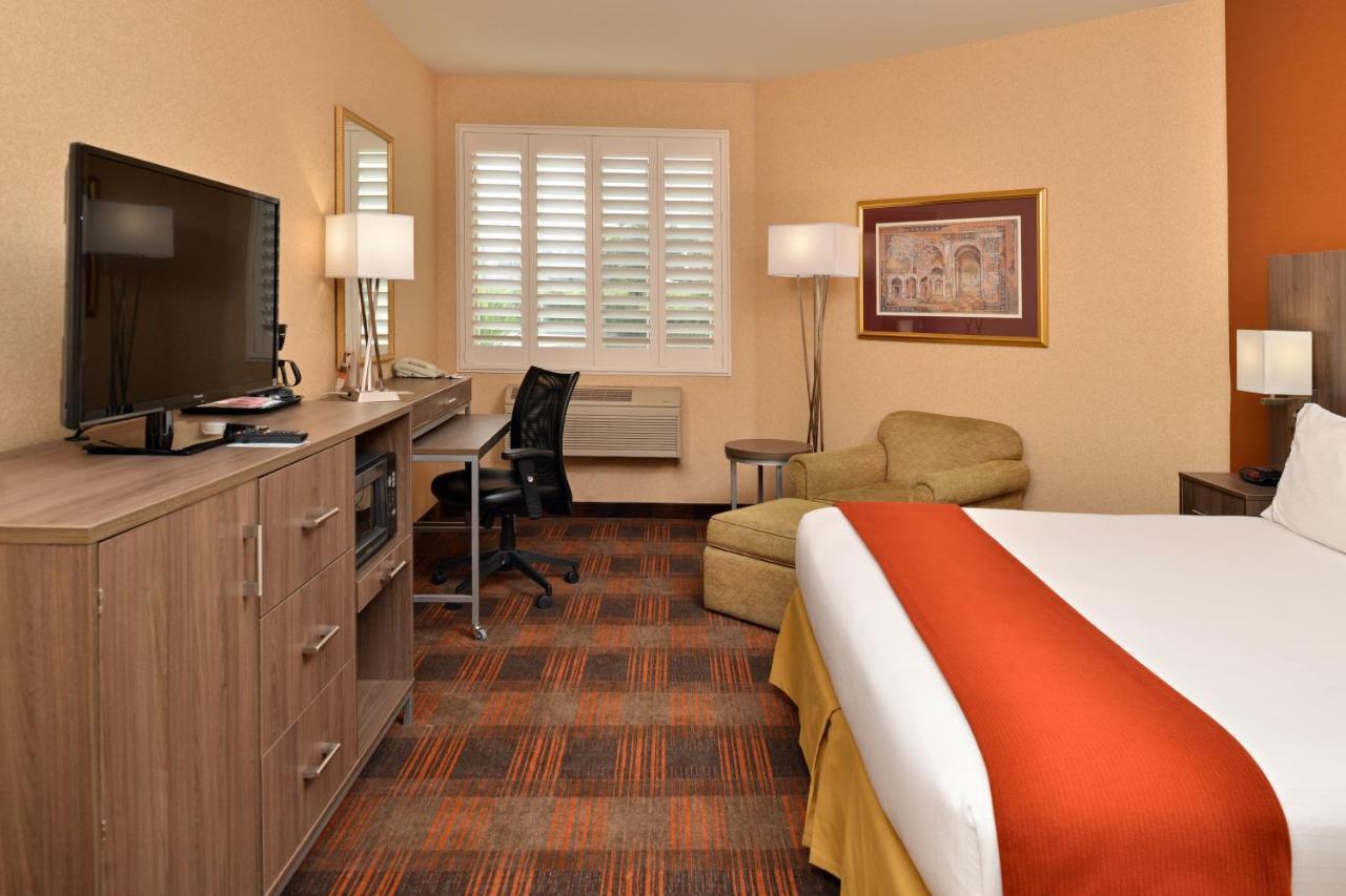 Holiday Inn Express & Suites Elk Grove Central - Hwy 99 By Ihg Luaran gambar