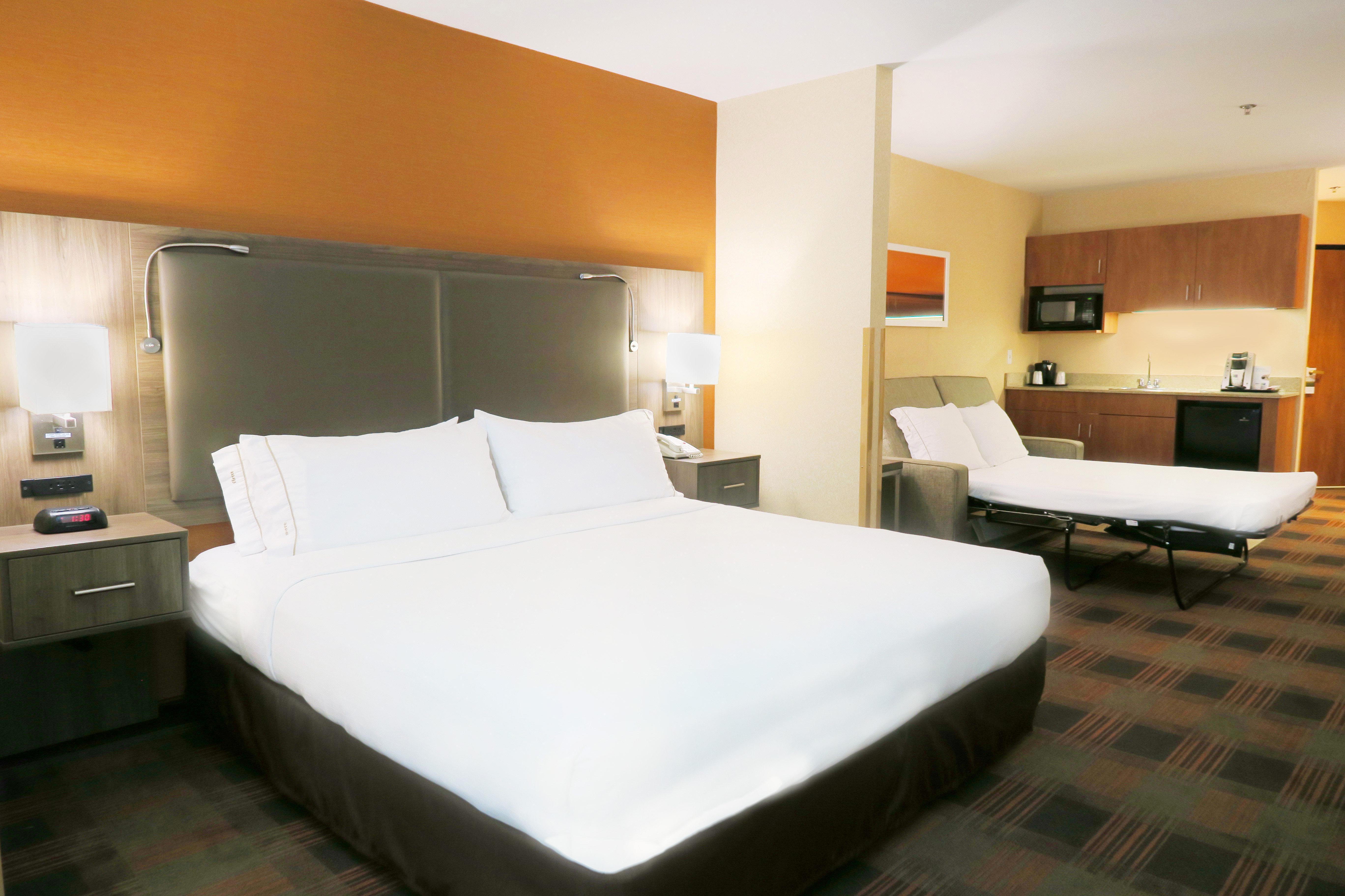 Holiday Inn Express & Suites Elk Grove Central - Hwy 99 By Ihg Luaran gambar